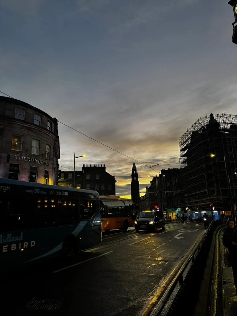 Coucher de soleil sur la ville